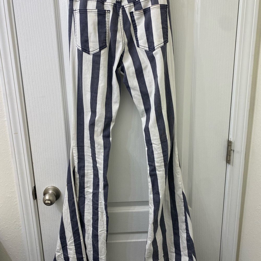 Stripped Flare Jeans
